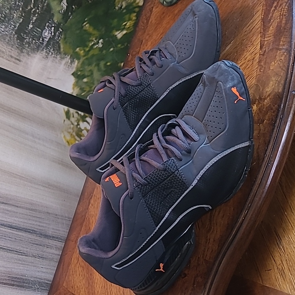 PUMA Cell Surin 2 Mens size 10.5 casual athletic running shoe black and orange